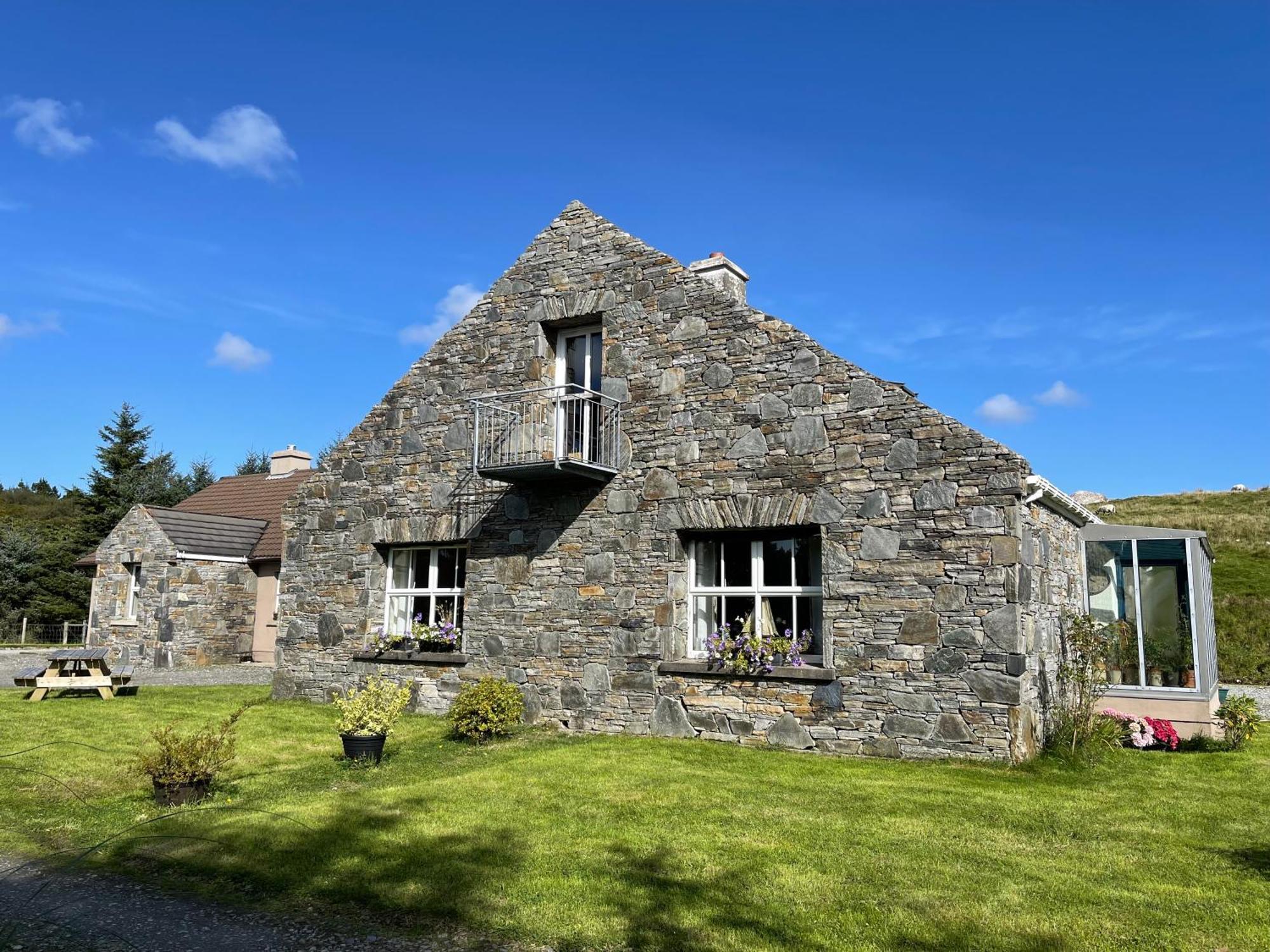 Shanakeever Farm - 3 Bedroom Apartment Clifden Buitenkant foto